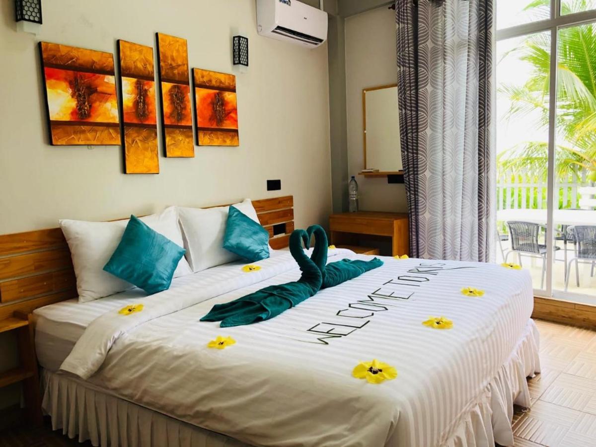 Rumah 320 m² dengan 11 bilik tidur dan 12 bilik mandi peribadi di Atol Male Selatan Guraidhoo  Luaran gambar