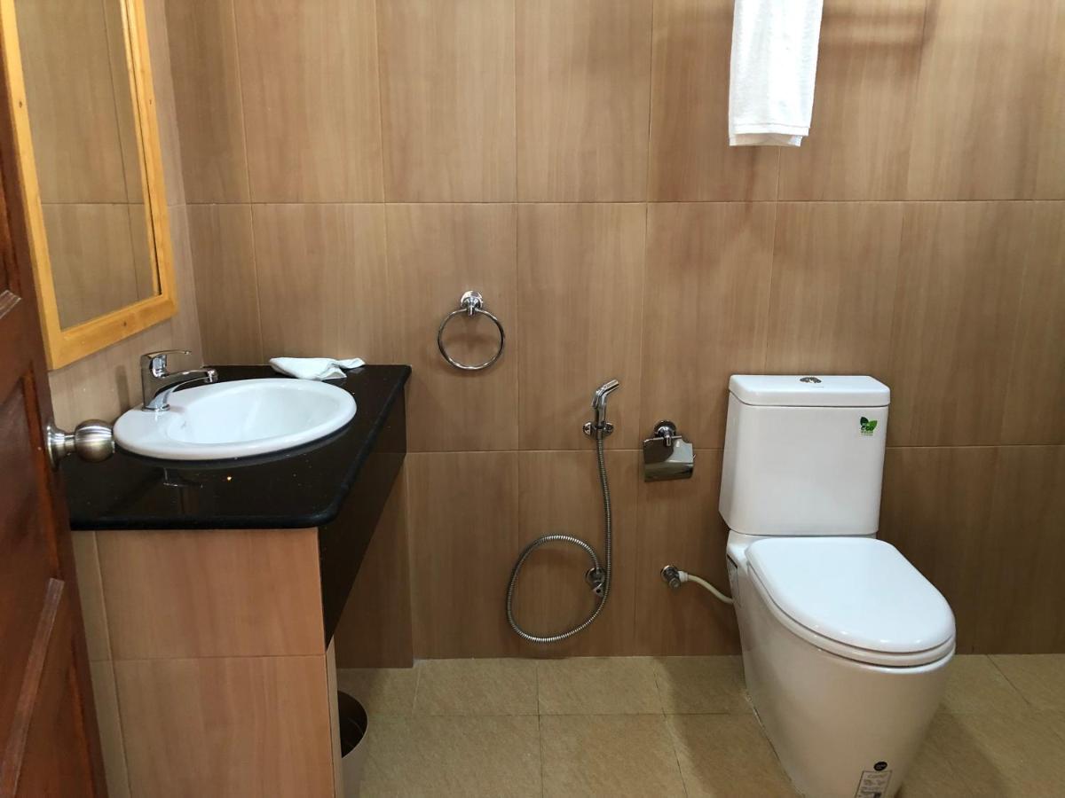 Rumah 320 m² dengan 11 bilik tidur dan 12 bilik mandi peribadi di Atol Male Selatan Guraidhoo  Luaran gambar